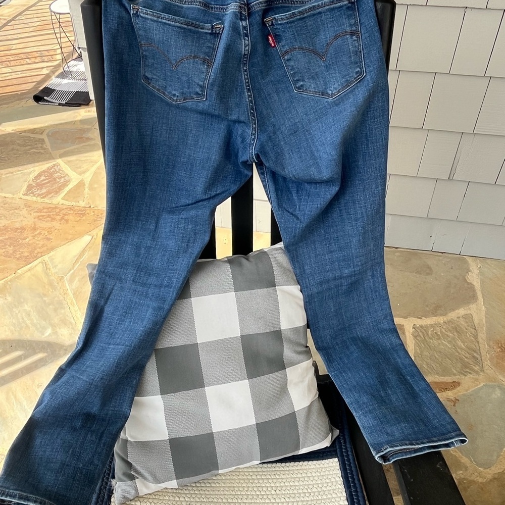 Levi's Classic Distressed Skinny Jeans - Blue - Picture 3 of 5